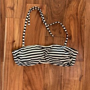 Victoria’s Secret bathing suit top size large used black and whiteish/creamish